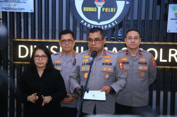 Mutasi Polri! Kapolda Sulut dan Papua Barat Daya Diganti, 344 Pati-Pamen Dapat Promosi Mutasi Polri! Kapolda Sulut dan Papua Barat Daya Diganti, 344 Pati-Pamen Dapat Promosi