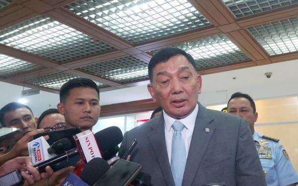 Menhan Ajak Pengusaha yang Punya Helikopter Bantu Penanganan Karhutla Menhan Ajak Pengusaha yang Punya Helikopter Bantu Penanganan Karhutla