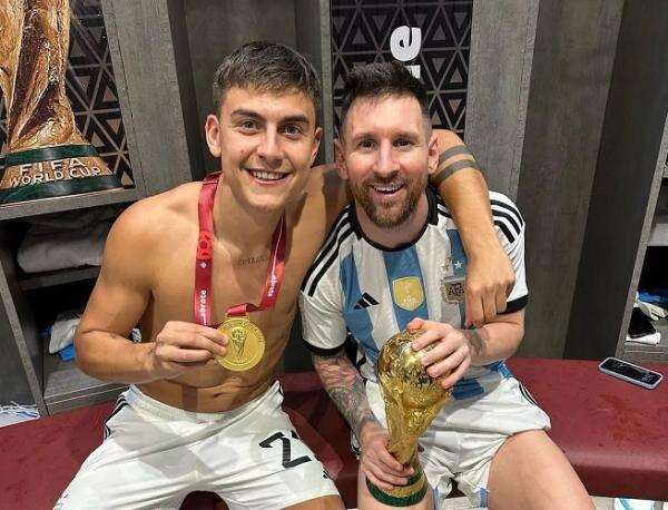 AS Roma Tegas! Tak Izinkan Dybala dan Molina Hadiri Perpisahan Messi AS Roma Tegas! Tak Izinkan Dybala dan Molina Hadiri Perpisahan Messi