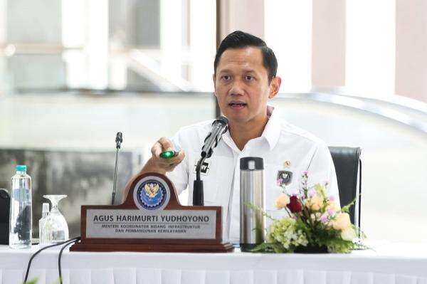 Bandara Ditutup Imbas Erupsi Anak Krakatau, Menko AHY: Keselamatan Penerbangan Tak Bisa Ditawar Bandara Ditutup Imbas Erupsi Anak Krakatau, Menko AHY: Keselamatan Penerbangan Tak Bisa Ditawar