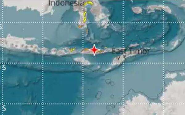 9 Wilayah Terdeteksi Tsunami usai Gempa Besar M7,7 Guncang NTT, Terbaru Baubau dan Bulukumba 9 Wilayah Terdeteksi Tsunami usai Gempa Besar M7,7 Guncang NTT, Terbaru Baubau dan Bulukumba
