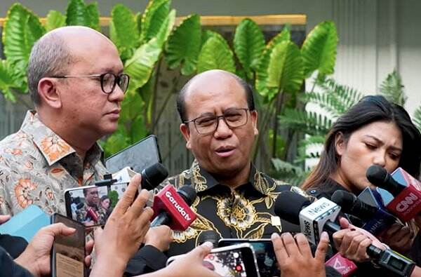Profil dan Kekayaan Suroso Isnandar, Dirut Baru PLN yang Gantikan Darmawan Prasodjo Profil dan Kekayaan Suroso Isnandar, Dirut Baru PLN yang Gantikan Darmawan Prasodjo