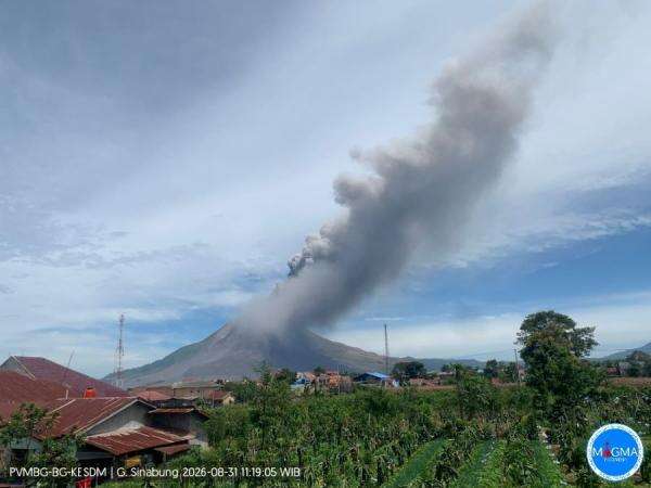 Status Gunung Sinabung Naik Jadi Siaga Usai Erupsi hingga 3.500 Meter Status Gunung Sinabung Naik Jadi Siaga Usai Erupsi hingga 3.500 Meter