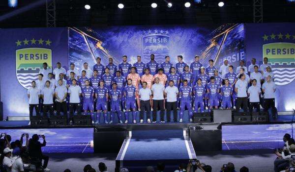Persib Bidik Sejarah Baru! Maung Bandung Targetkan Juara 4 Kali Beruntun di Super League 2026-2027 Persib Bidik Sejarah Baru! Maung Bandung Targetkan Juara 4 Kali Beruntun di Super League 2026-2027