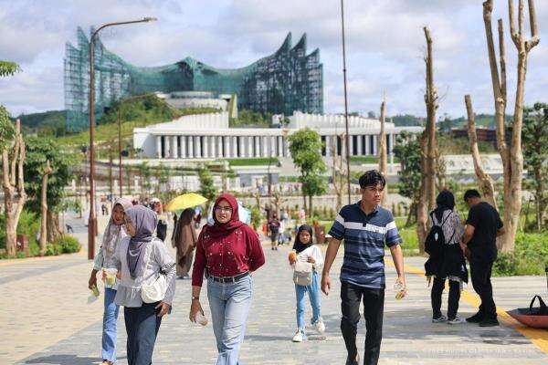 Kepala Otorita Tegaskan IKN Dibangun untuk Bentuk Ekosistem Ekonomi Baru di Kaltim Kepala Otorita Tegaskan IKN Dibangun untuk Bentuk Ekosistem Ekonomi Baru di Kaltim
