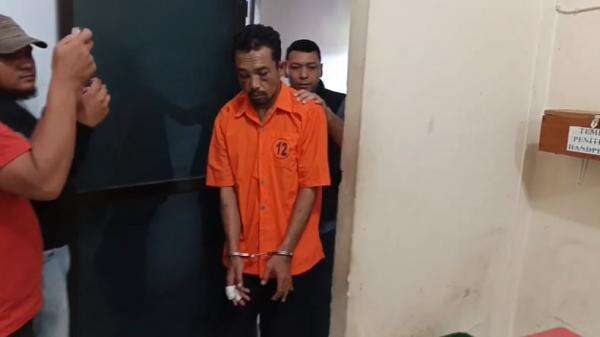 Preman Ngamuk di Tempat Ibadah di Asahan Ditangkap Polisi, Tes Urine Positif Narkoba Preman Ngamuk di Tempat Ibadah di Asahan Ditangkap Polisi, Tes Urine Positif Narkoba