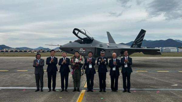 Pengembangan Jet Tempur KF-21 Kerja Sama Korsel-Indonesia Selesai, Segera Dioperasikan Pengembangan Jet Tempur KF-21 Kerja Sama Korsel-Indonesia Selesai, Segera Dioperasikan