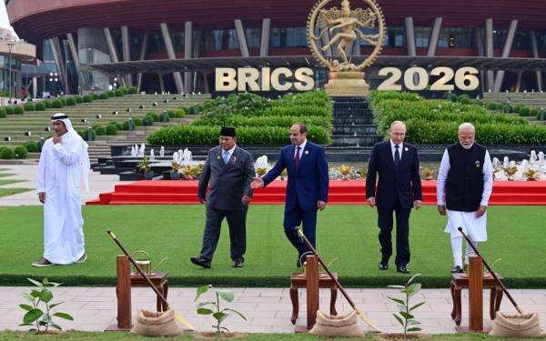 Prabowo Tanam Pohon Banyan Bersama Pemimpin BRICS Prabowo Tanam Pohon Banyan Bersama Pemimpin BRICS