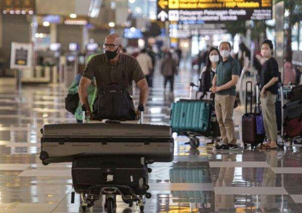 Imigrasi Jaksel Deportasi Dua WN Vietnam yang Diduga Praktik Dokter Ilegal Imigrasi Jaksel Deportasi Dua WN Vietnam yang Diduga Praktik Dokter Ilegal