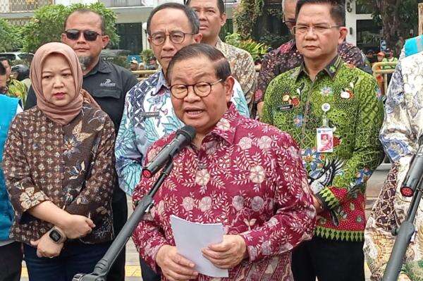 Pramono Larang Mengamen di Mikrotrans: Harus Ditertibkan Pramono Larang Mengamen di Mikrotrans: Harus Ditertibkan
