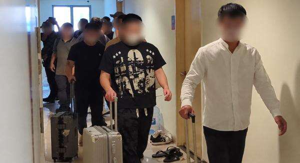 Imigrasi Tangkap 5 WNA Sindikat Judol, Palsukan Syarat Izin Tinggal Imigrasi Tangkap 5 WNA Sindikat Judol, Palsukan Syarat Izin Tinggal