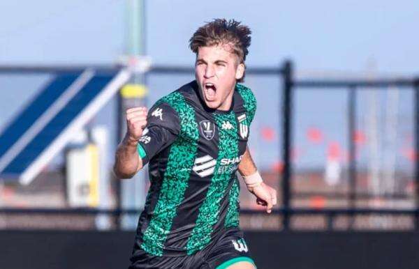 Luke Vickery Resmi Jadi WNI, Siap Bawa Timnas Indonesia Lolos ke Piala Dunia 2030 Luke Vickery Resmi Jadi WNI, Siap Bawa Timnas Indonesia Lolos ke Piala Dunia 2030