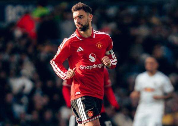 Bukan karena Kritik Taktik Michael Carrick, Ini Penyebab Bruno Fernandes Dicadangkan saat Man United Kalah 0-3 dari Bournemouth Bukan karena Kritik Taktik Michael Carrick, Ini Penyebab Bruno Fernandes Dicadangkan saat Man United Kalah 0-3 dari Bournemouth