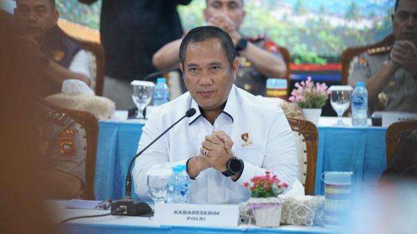 Bareskrim Usul Cabut Izin Korporasi yang Diduga Terlibat Karhutla Bareskrim Usul Cabut Izin Korporasi yang Diduga Terlibat Karhutla