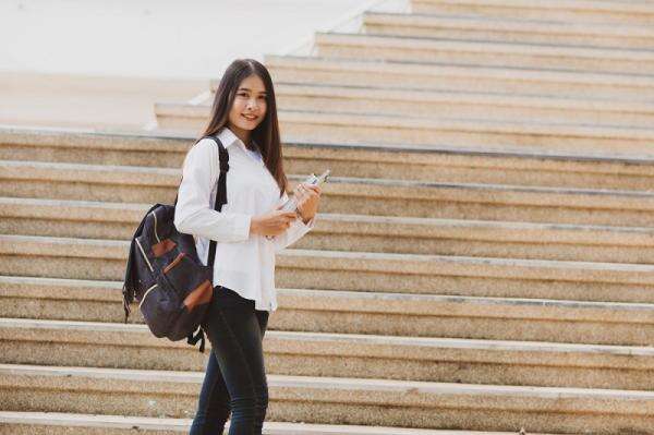 5 Rekomendasi Tas Ransel Wanita Brand Lokal untuk Kerja dan Kuliah 5 Rekomendasi Tas Ransel Wanita Brand Lokal untuk Kerja dan Kuliah