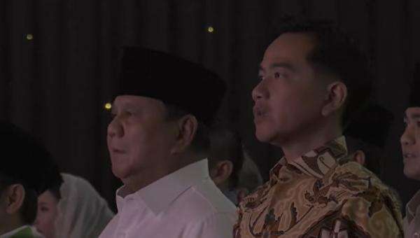 Prabowo dan Gibran Kompak Datang Bersama ke Acara Harlah ke-28 PKB Prabowo dan Gibran Kompak Datang Bersama ke Acara Harlah ke-28 PKB