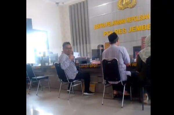 Viral Pria di Jember Ngaku Pernah Bertemu Allah dan Nabi di TikTok, Kini Dilaporkan Polisi Viral Pria di Jember Ngaku Pernah Bertemu Allah dan Nabi di TikTok, Kini Dilaporkan Polisi