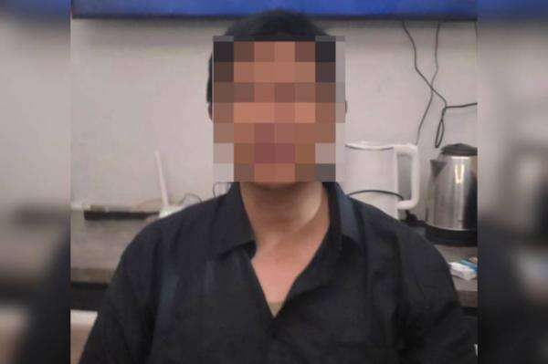 Polisi Bongkar Sosok Pria Penendang Perempuan di Senayan City: Bukan Orang Partai Polisi Bongkar Sosok Pria Penendang Perempuan di Senayan City: Bukan Orang Partai