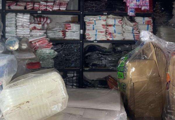 Pemerintah Bebaskan Bea Masuk Bahan Baku Plastik, Tekan Lonjakan Harga Pemerintah Bebaskan Bea Masuk Bahan Baku Plastik, Tekan Lonjakan Harga