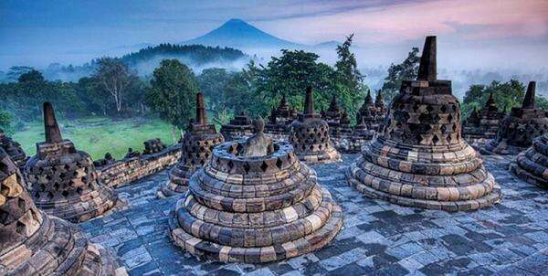 Industri Pariwisata Asia Tenggara Berpotensi Capai USD67,4 Miliar pada 2031 Industri Pariwisata Asia Tenggara Berpotensi Capai USD67,4 Miliar pada 2031