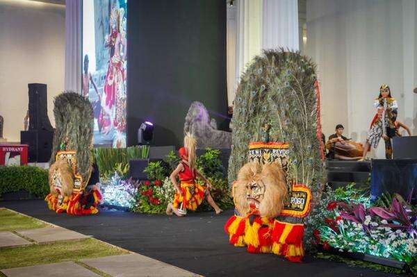 Reyog hingga Kebaya Resmi Menerima Sertifikat UNESCO Reyog hingga Kebaya Resmi Menerima Sertifikat UNESCO