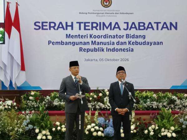 Jalani Sertijab, Pratikno Yakin Sugiono Lebih Efektif Pimpin Kemenko PMK Jalani Sertijab, Pratikno Yakin Sugiono Lebih Efektif Pimpin Kemenko PMK