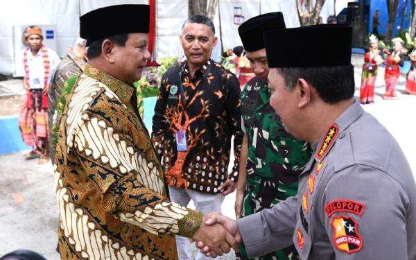 Dapat Laporan Oknum TNI-Polri Terlibat Penyelundupan dan Tambang Ilegal, Begini Respons Prabowo Dapat Laporan Oknum TNI-Polri Terlibat Penyelundupan dan Tambang Ilegal, Begini Respons Prabowo