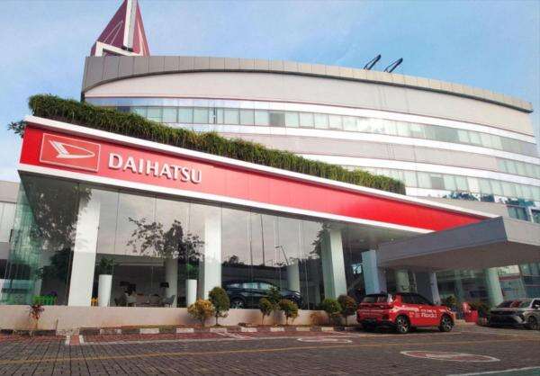 Servis Mobil Jadi Lebih Nyaman di Bengkel Resmi Daihatsu Servis Mobil Jadi Lebih Nyaman di Bengkel Resmi Daihatsu