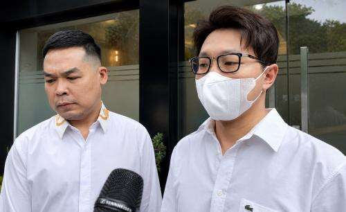 Richard Lee Sindir Doktif Ayam Sayur karena Tak Hadir di Sidang: Datang, Hadapi Saya! Richard Lee Sindir Doktif Ayam Sayur karena Tak Hadir di Sidang: Datang, Hadapi Saya!