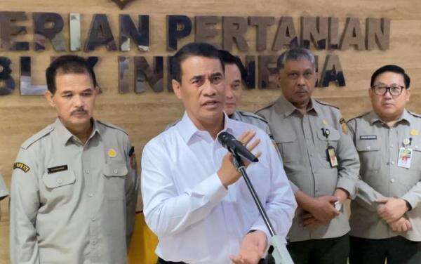 Mentan Amran Targetkan Produksi Beras 34 Juta Ton pada 2027, Jaga Keberlanjutan Swasembada Mentan Amran Targetkan Produksi Beras 34 Juta Ton pada 2027, Jaga Keberlanjutan Swasembada