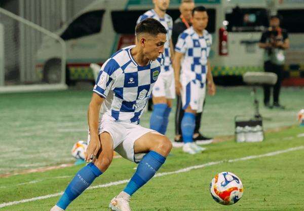 Profil Luka Menalo, Pemain Asal Bosnia & Herzegovina Andalan Persib Bandung Profil Luka Menalo, Pemain Asal Bosnia & Herzegovina Andalan Persib Bandung