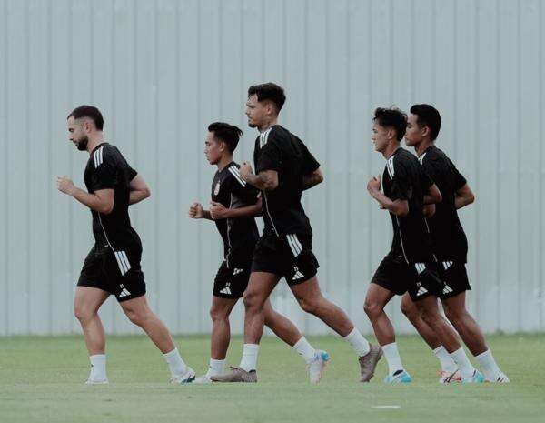 4 Pemain Top Persija Jakarta yang Dikabarkan Dicoret Jelang FIFA ASEAN Cup 2026, Nomor 1 Andalan Timnas Indonesia 4 Pemain Top Persija Jakarta yang Dikabarkan Dicoret Jelang FIFA ASEAN Cup 2026, Nomor 1 Andalan Timnas Indonesia