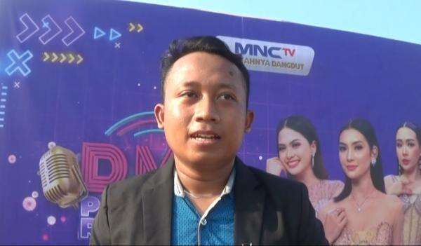 Peserta Antusias Unjuk Bakat dalam Audisi DMD Panggung Rezeki MNCTV di Mojokerto Peserta Antusias Unjuk Bakat dalam Audisi DMD Panggung Rezeki MNCTV di Mojokerto
