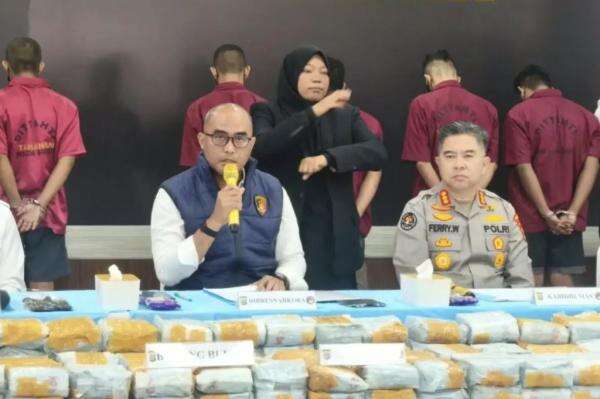 Polda Sumut Gagalkan Penyelundupan Sabu 244 Kg, 9 Tersangka Ditangkap Polda Sumut Gagalkan Penyelundupan Sabu 244 Kg, 9 Tersangka Ditangkap