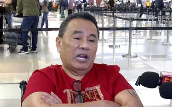 Hotman saat Ditanya Keberadaan Eks Jampidsus Febrie: Dia Belum Ditahan Hotman saat Ditanya Keberadaan Eks Jampidsus Febrie: Dia Belum Ditahan