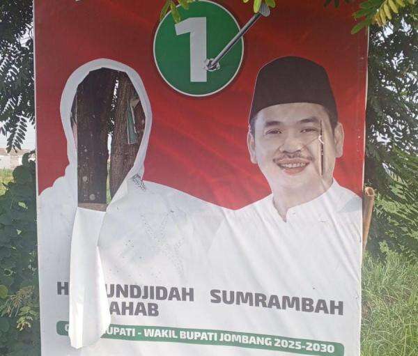 APK Paslon Mundjidah-Sumrambah Dirusak Orang, Bawaslu Jombang Sebut Ada Tindak Pidana Pemilu APK Paslon Mundjidah-Sumrambah Dirusak Orang, Bawaslu Jombang Sebut Ada Tindak Pidana Pemilu