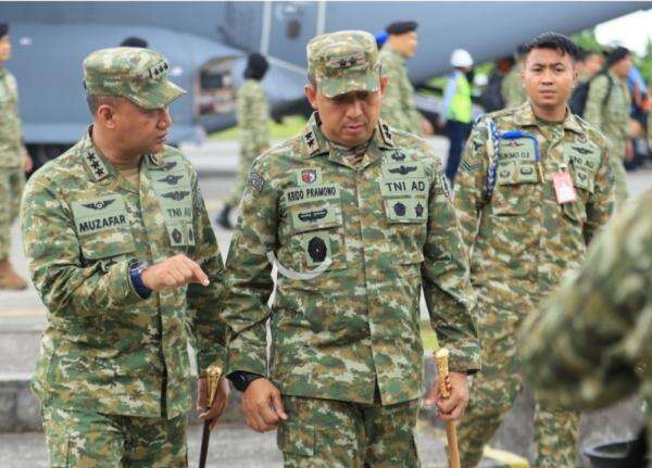 Resmi Bermarkas di Balikpapan, Pangkogabwilhan II Bawa Pasukan Perkuat Wilayah Pertahanan IKN Resmi Bermarkas di Balikpapan, Pangkogabwilhan II Bawa Pasukan Perkuat Wilayah Pertahanan IKN