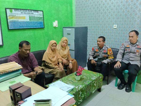 Polsek Medang Kampai Laksanakan Cooling System Berupa Silaturahmi di MTSN 02 Kota Dumai Polsek Medang Kampai Laksanakan Cooling System Berupa Silaturahmi di MTSN 02 Kota Dumai