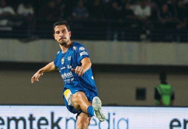Thom Haye Keluhkan Jadwal Padat Persib Bandung, Sebut Mustahil Selalu Bugar Thom Haye Keluhkan Jadwal Padat Persib Bandung, Sebut Mustahil Selalu Bugar