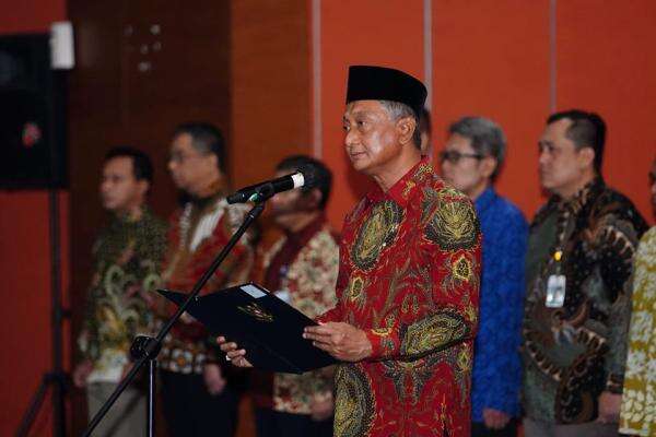 Menteri Dody Akui Mutasi Pejabat PU, Tapi Tepis karena Bocornya Surat Perjalanan ke AS Menteri Dody Akui Mutasi Pejabat PU, Tapi Tepis karena Bocornya Surat Perjalanan ke AS