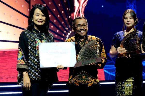 Wakil Menteri Pekerjaan Umum Resmi Tutup Rangkaian Konstruksi Indonesia (KI) 2024 Wakil Menteri Pekerjaan Umum Resmi Tutup Rangkaian Konstruksi Indonesia (KI) 2024