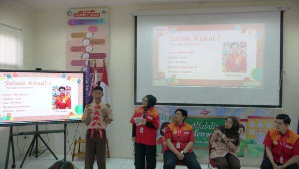 Dari Keraguan Jadi Keyakinan: Meri dan Boyle Berbagi Kisah lewat Alfability Menyapa Dari Keraguan Jadi Keyakinan: Meri dan Boyle Berbagi Kisah lewat Alfability Menyapa