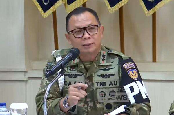 4 Prajurit TNI AU Tersangka Penganiayaan Serda Ahmad hingga Tewas Terancam Dipecat! 4 Prajurit TNI AU Tersangka Penganiayaan Serda Ahmad hingga Tewas Terancam Dipecat!