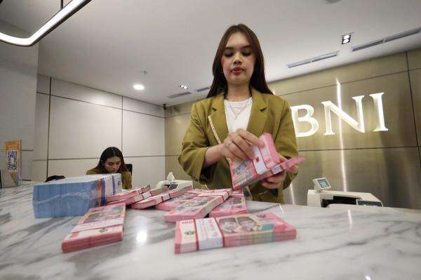 BNI Siapkan Rp21 Triliun untuk Kebutuhan Uang Tunai Lebaran 2025 BNI Siapkan Rp21 Triliun untuk Kebutuhan Uang Tunai Lebaran 2025