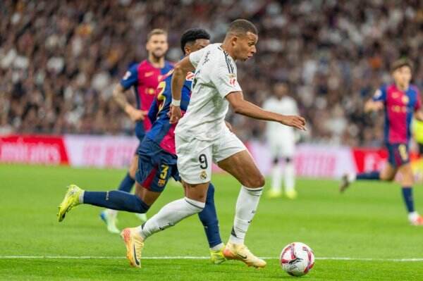 image-Barcelona vs Real Madrid: El Clasico Penentu Gelar