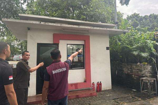 Bareskrim Periksa CCTV Kantor Tempo, Buru Pengirim Kepala Babi dan Bangkai Tikus Bareskrim Periksa CCTV Kantor Tempo, Buru Pengirim Kepala Babi dan Bangkai Tikus