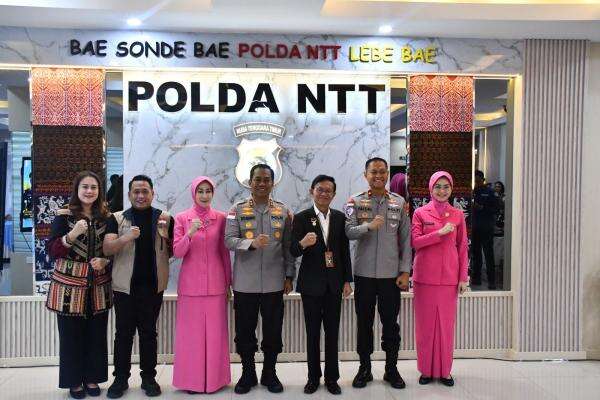 Polda NTT Perkuat Kesehatan Mental Anggota Polri Lewat Terapi USEFT Polda NTT Perkuat Kesehatan Mental Anggota Polri Lewat Terapi USEFT