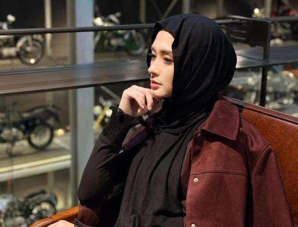 Inara Eks Istri Virgoun Ganti Nama Lagi, Kini Jadi Inayah: Pemberian Abangku Inara Eks Istri Virgoun Ganti Nama Lagi, Kini Jadi Inayah: Pemberian Abangku