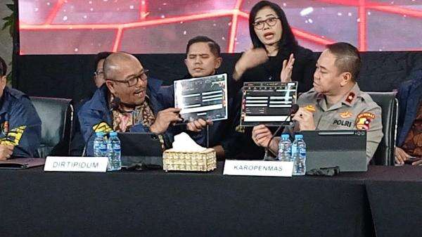 Bareskrim Bongkar Judi Online Internasional Modus Pulsa, Nilai Transaksi Capai Rp890 Miliar Bareskrim Bongkar Judi Online Internasional Modus Pulsa, Nilai Transaksi Capai Rp890 Miliar