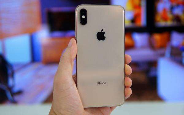 iPhone XS Laku Rp34 Juta di Lelang KPK, Pemenang Belum Bayar iPhone XS Laku Rp34 Juta di Lelang KPK, Pemenang Belum Bayar